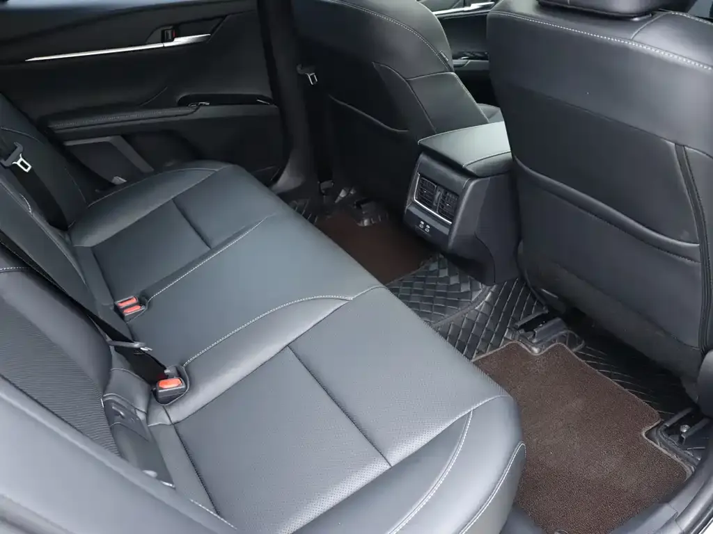Toyota Camry 2025 из CN, фото 10