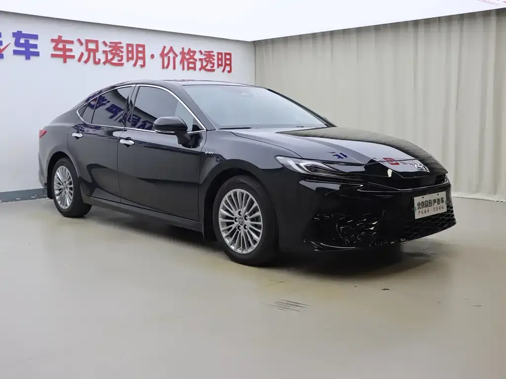 Toyota Camry 2025 из CN, фото 2