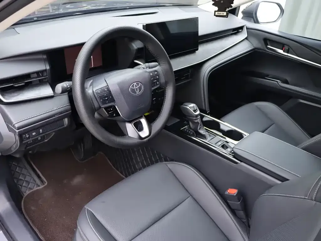 Toyota Camry 2025 из CN, фото 5