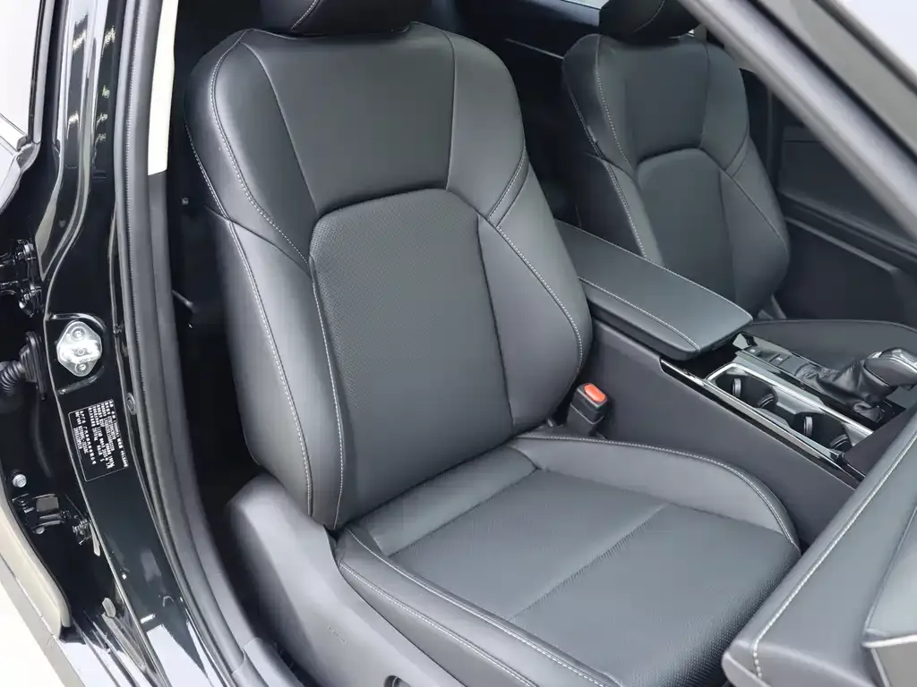 Toyota Camry 2025 из CN, фото 9