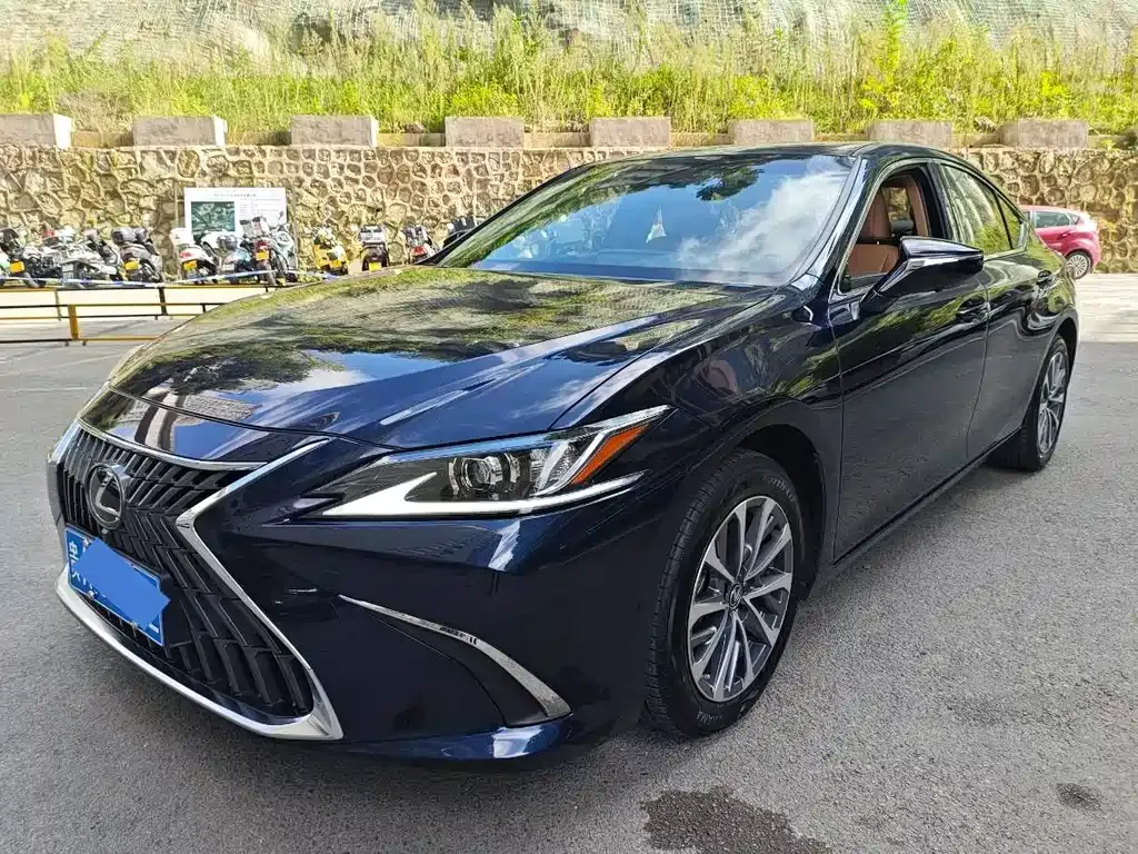 Lexus ES 2022 из CN, фото 1