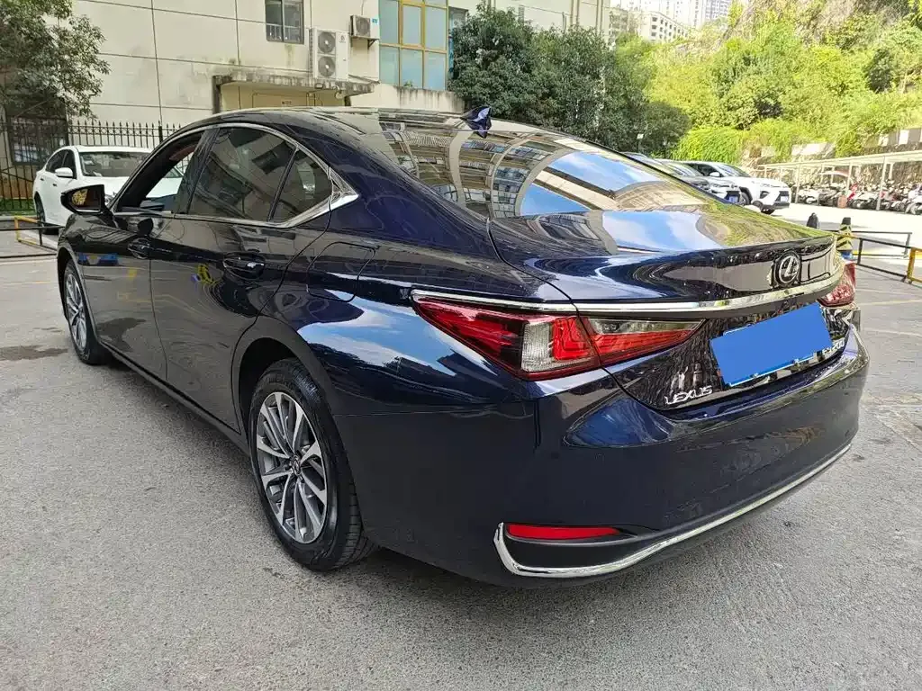 Lexus ES 2022 из CN, фото 10