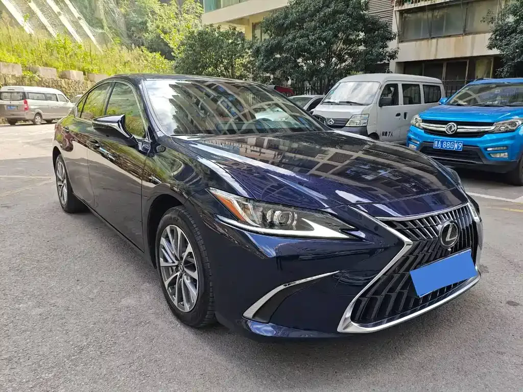 Lexus ES 2022 из CN, фото 2