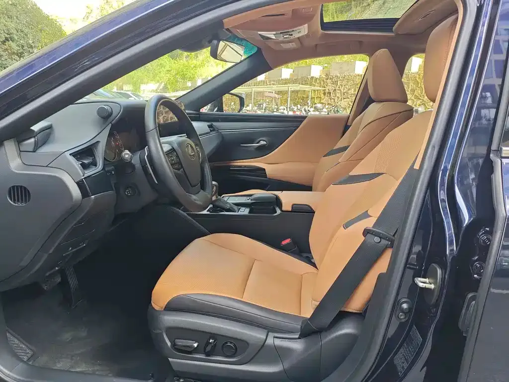Lexus ES 2022 из CN, фото 4