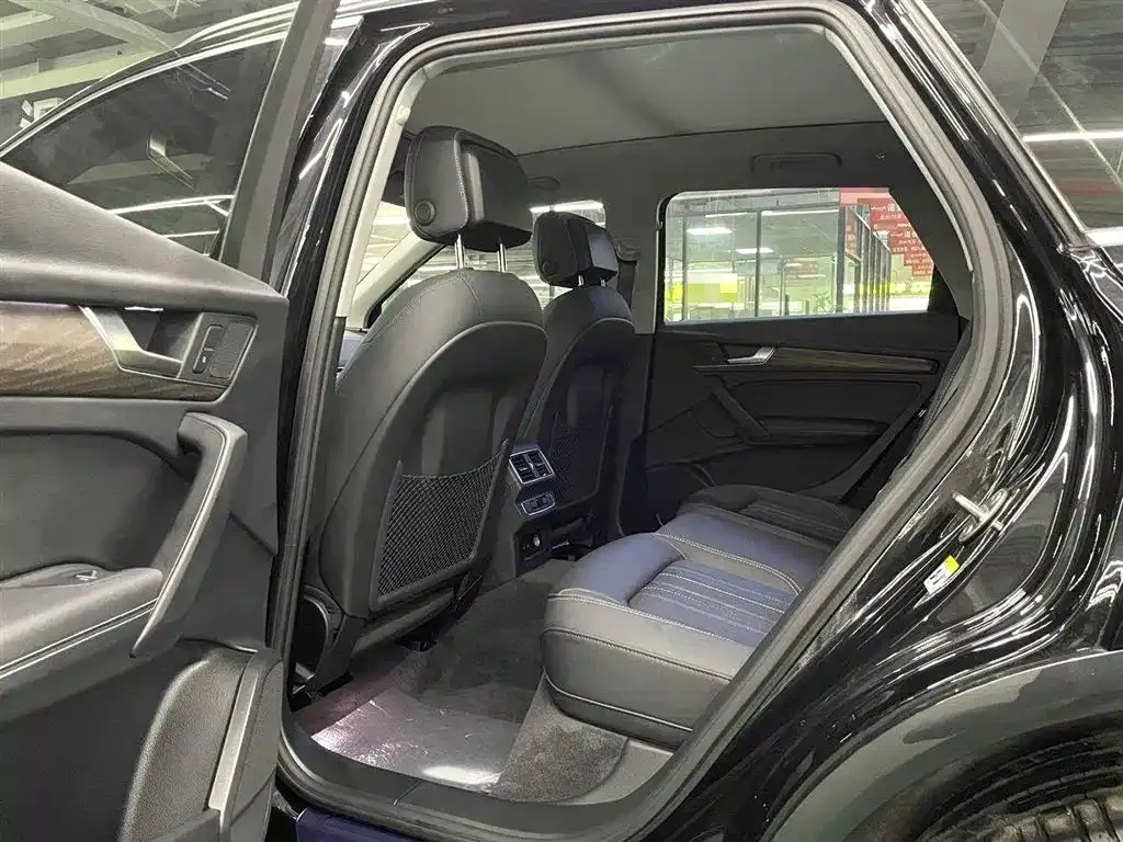 Audi Q5L 2022 из CN, фото 5