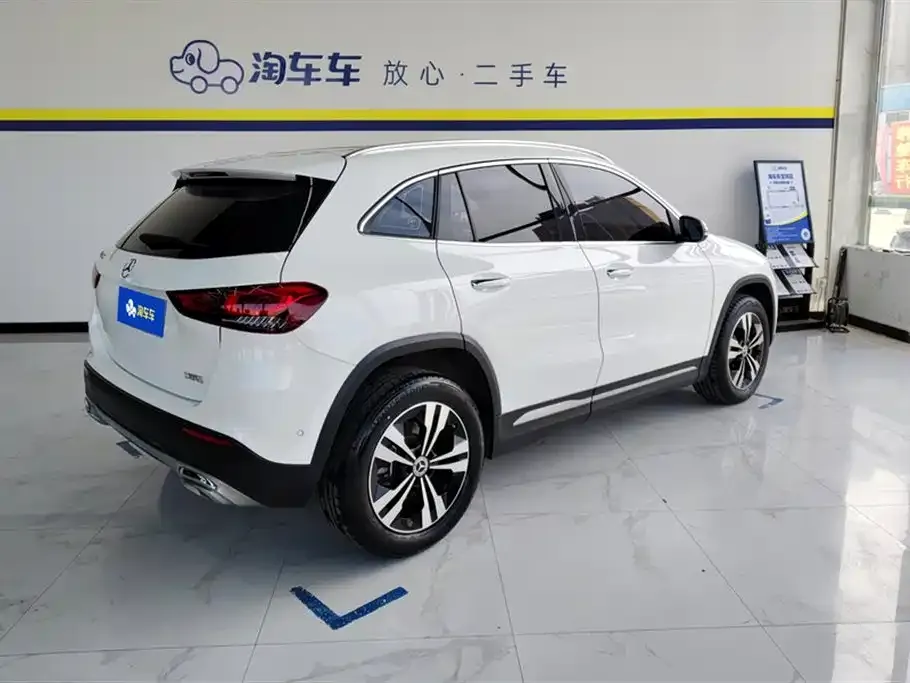 Mercedes-Benz GLA 2023 из CN, фото 3