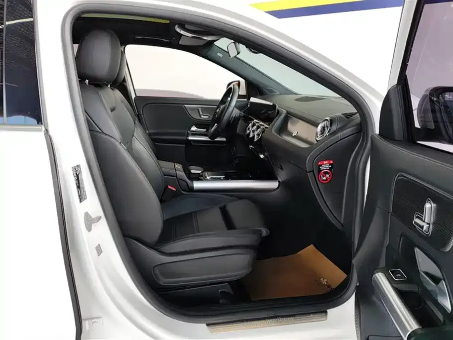 Mercedes-Benz GLA 2023 из CN, фото 8