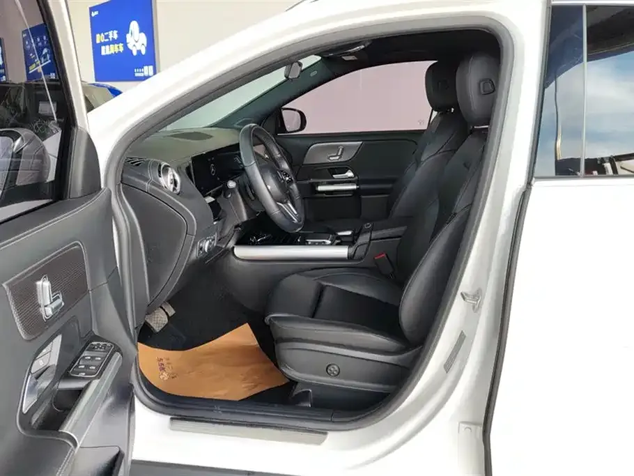 Mercedes-Benz GLA 2023 из CN, фото 9