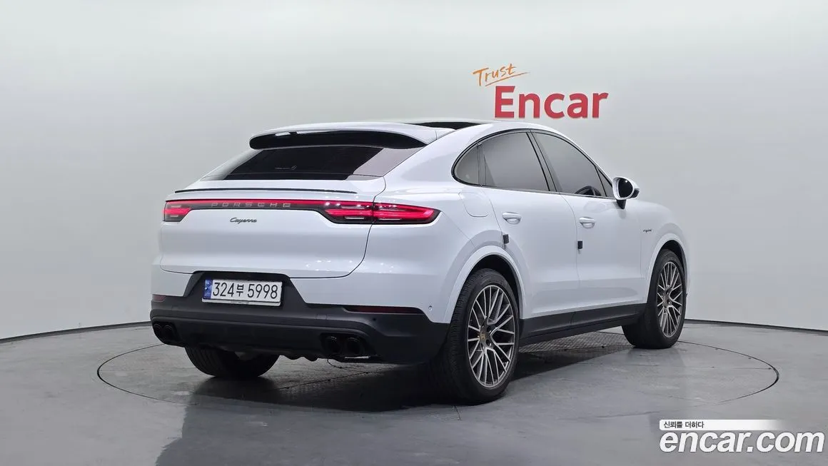 Porsche Cayenne 2023 из KR, фото 2