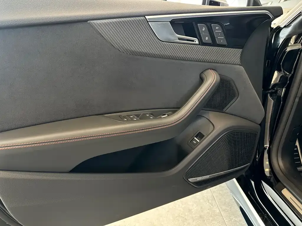 Audi RS 5 2024 из CN, фото 10