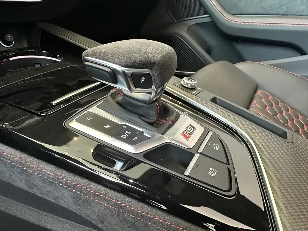 Audi RS 5 2024 из CN, фото 3