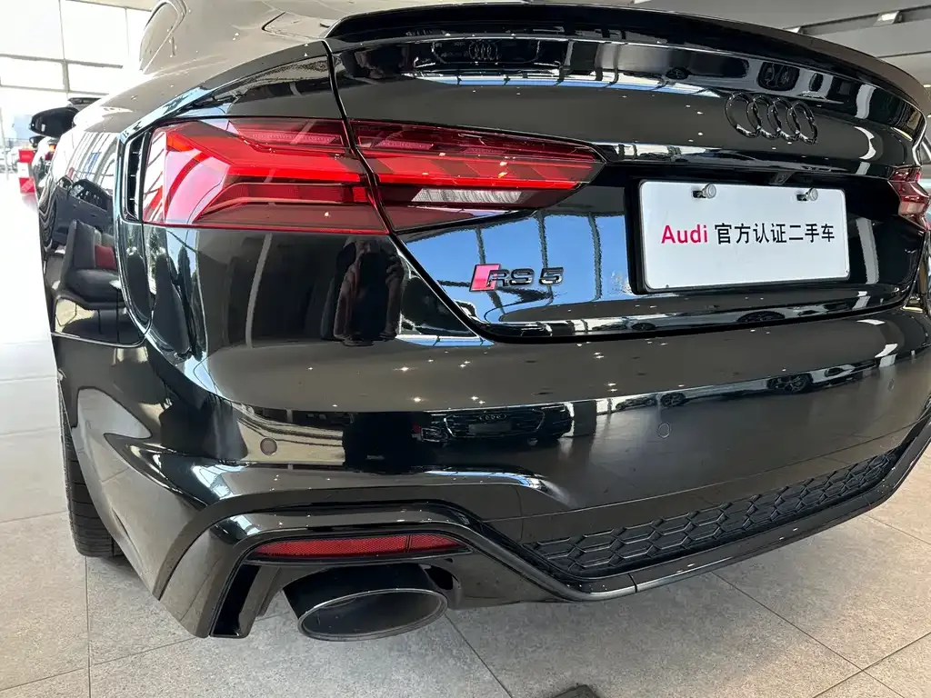 Audi RS 5 2024 из CN, фото 4