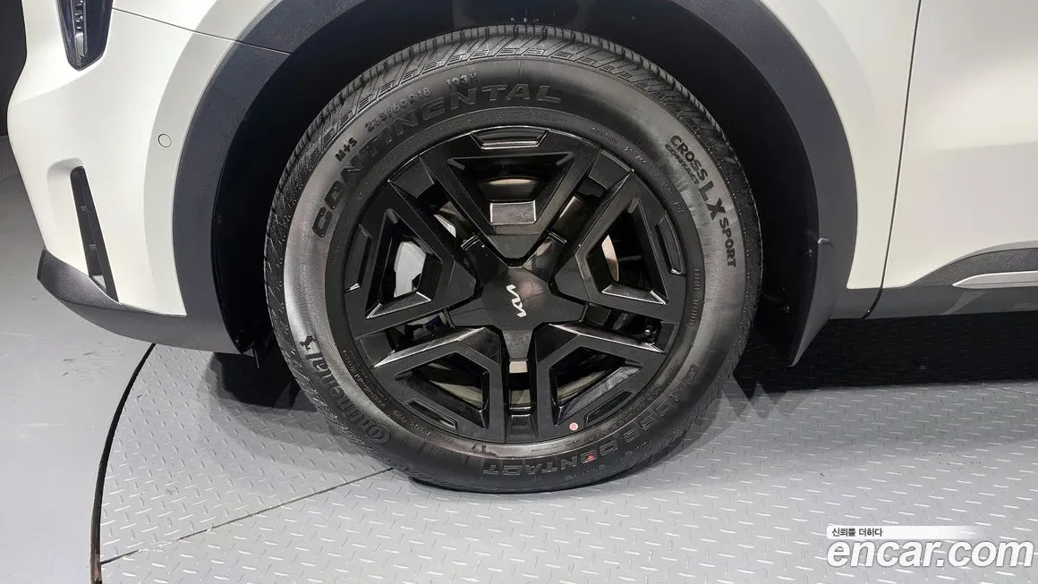 Kia Sorento — фото 5