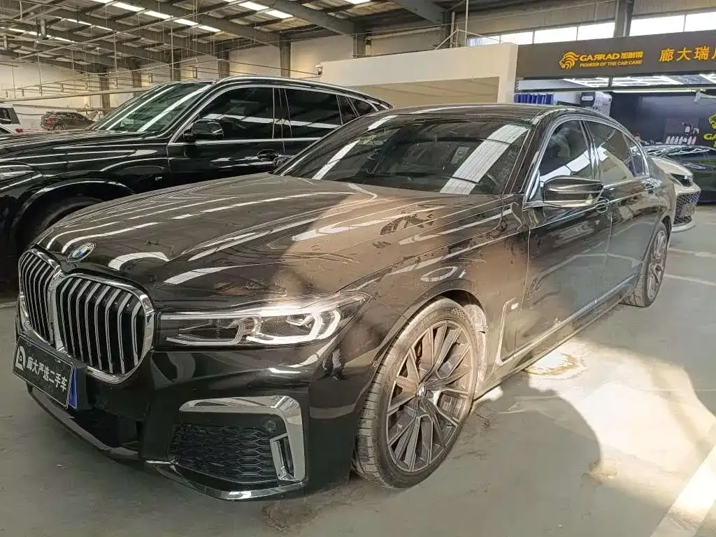 BMW 7 Series 2021 из CN, фото 1