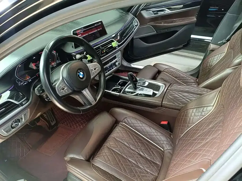 BMW 7 Series 2021 из CN, фото 9
