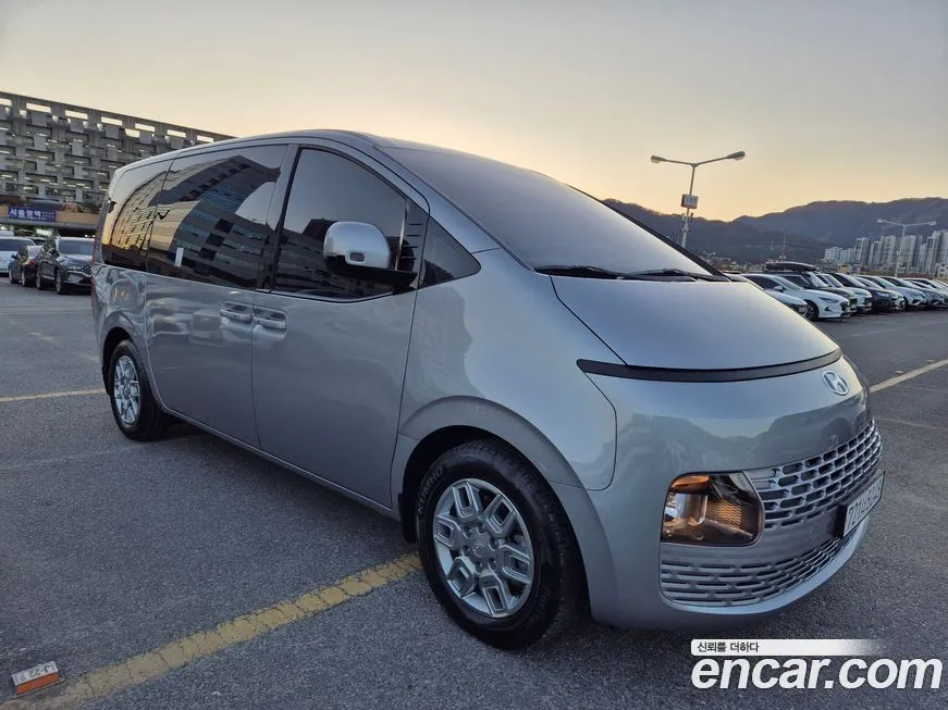 Hyundai Staria — фото 2