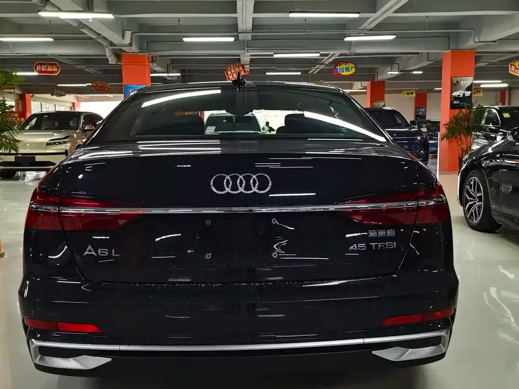Audi A6L — фото 5