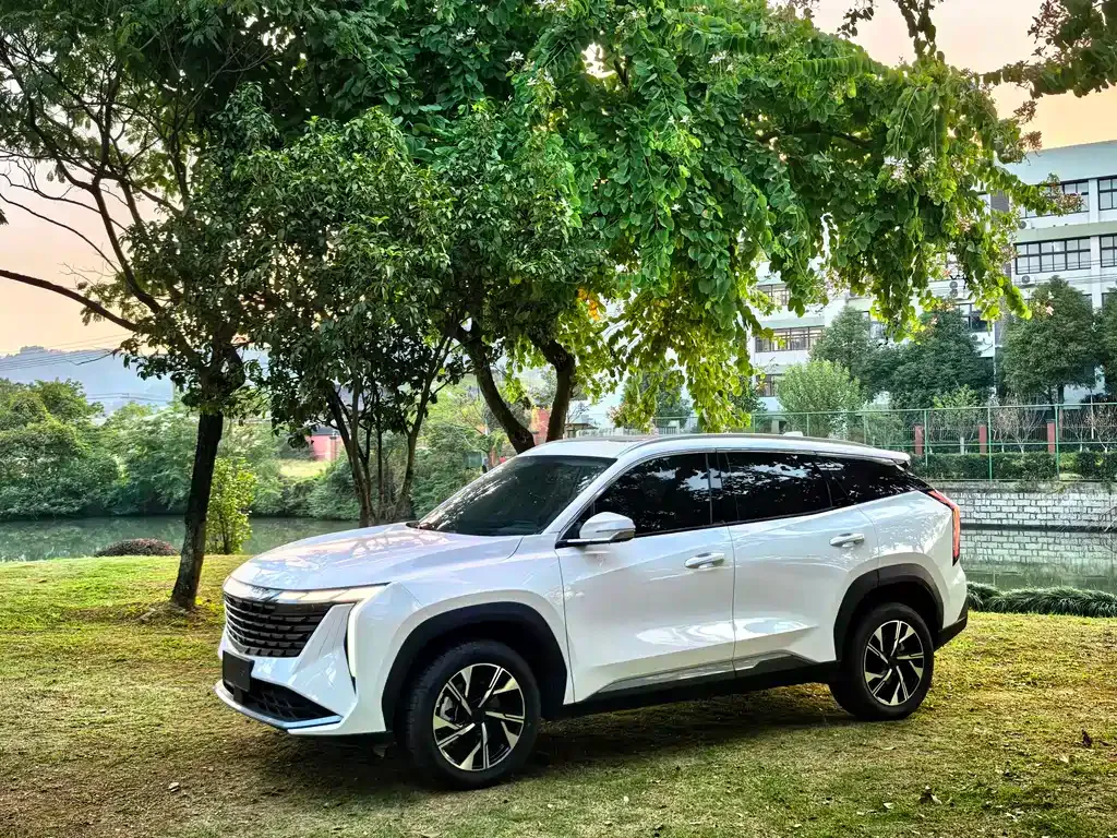 Geely Boyue L 2024 из CN, фото 1
