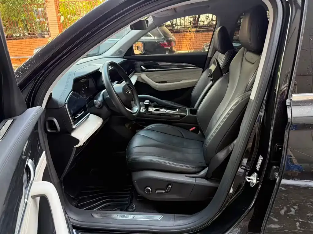 Geely Xingyue L 2023 из CN, фото 3
