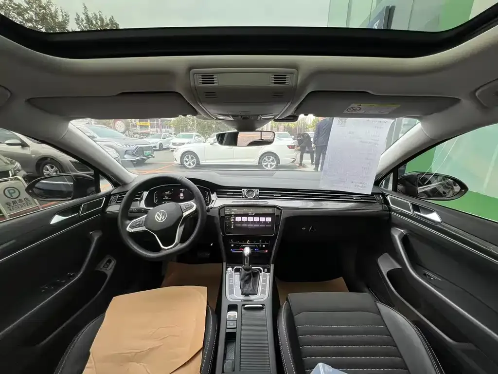 Volkswagen Magotan 2022 из CN, фото 9