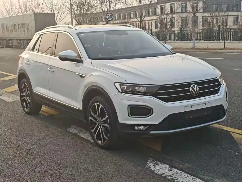 Volkswagen T-Roc — фото 3