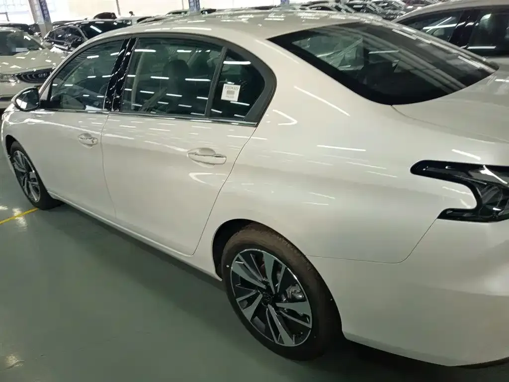 Peugeot 408 2025 из CN, фото 5