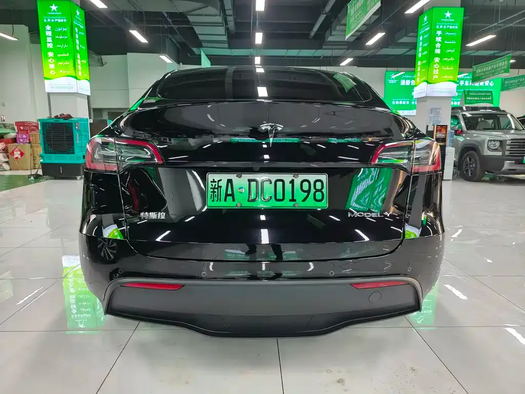 Tesla Model Y 2023 из CN, фото 8