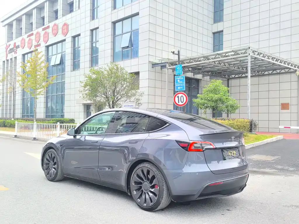 Tesla Model Y 2022 из CN, фото 10
