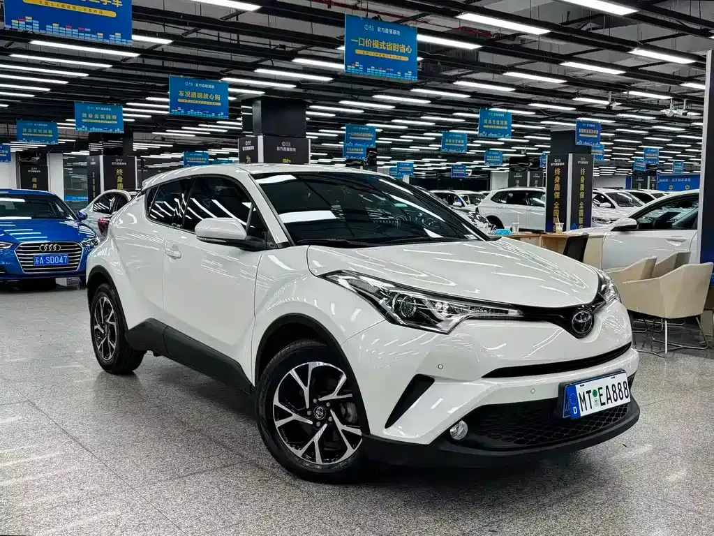 Toyota C-HR — фото 3