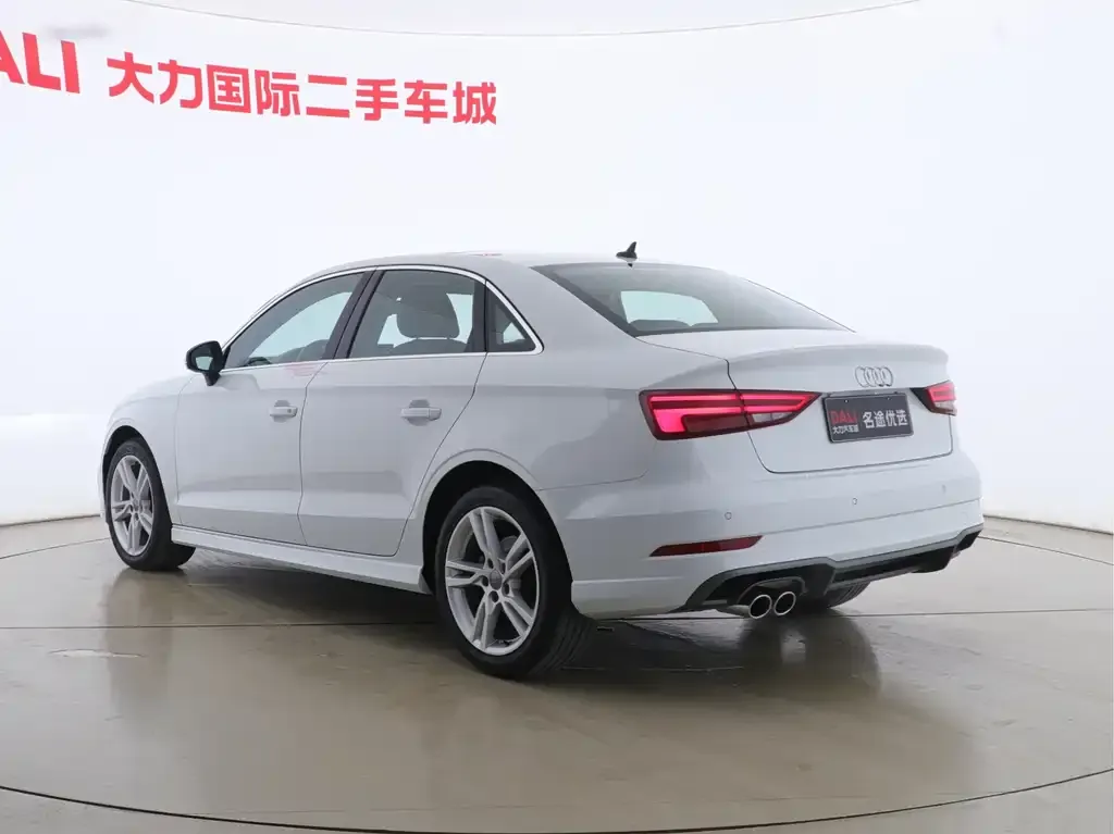 Audi A3 2021 из CN, фото 7