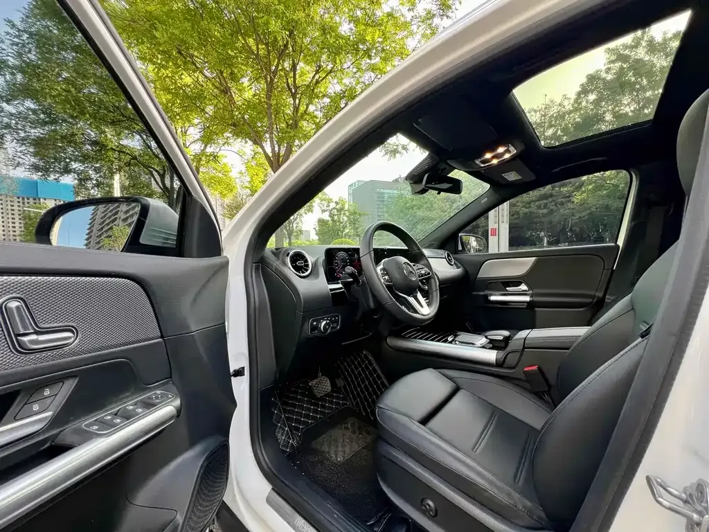 Mercedes-Benz GLA 2023 из CN, фото 4