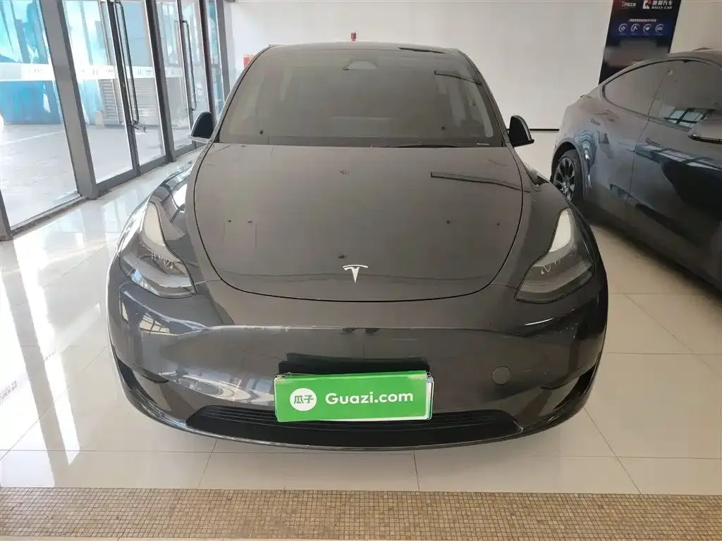 Tesla Model Y — фото 3