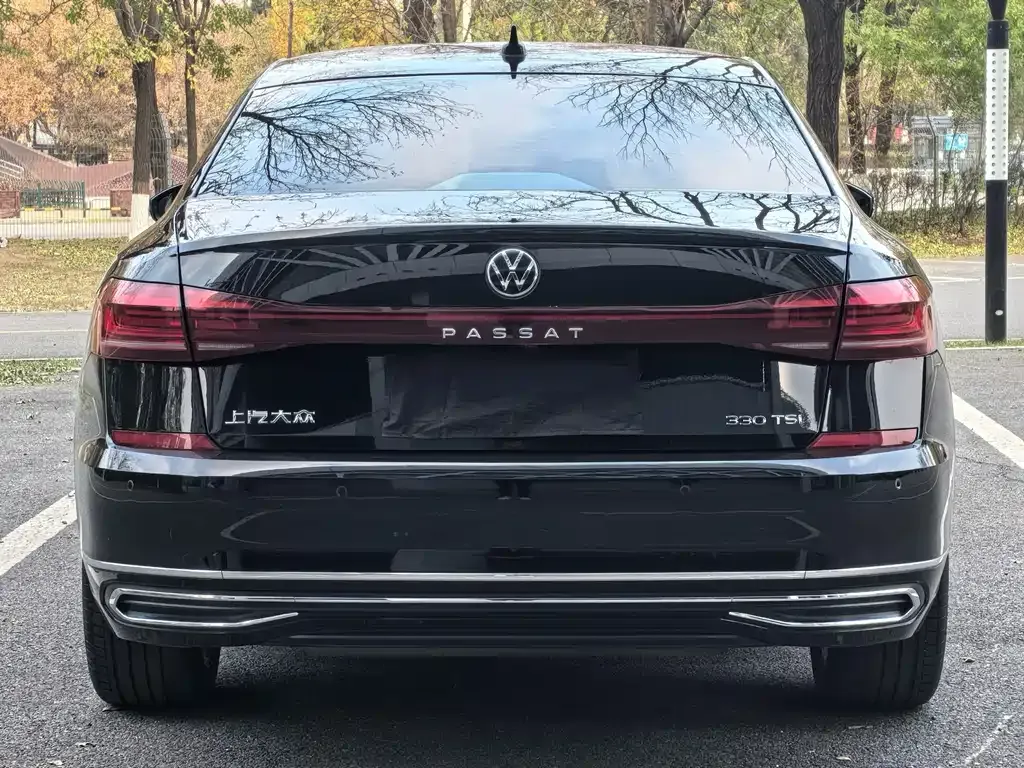 Volkswagen Passat 2023 из CN, фото 5