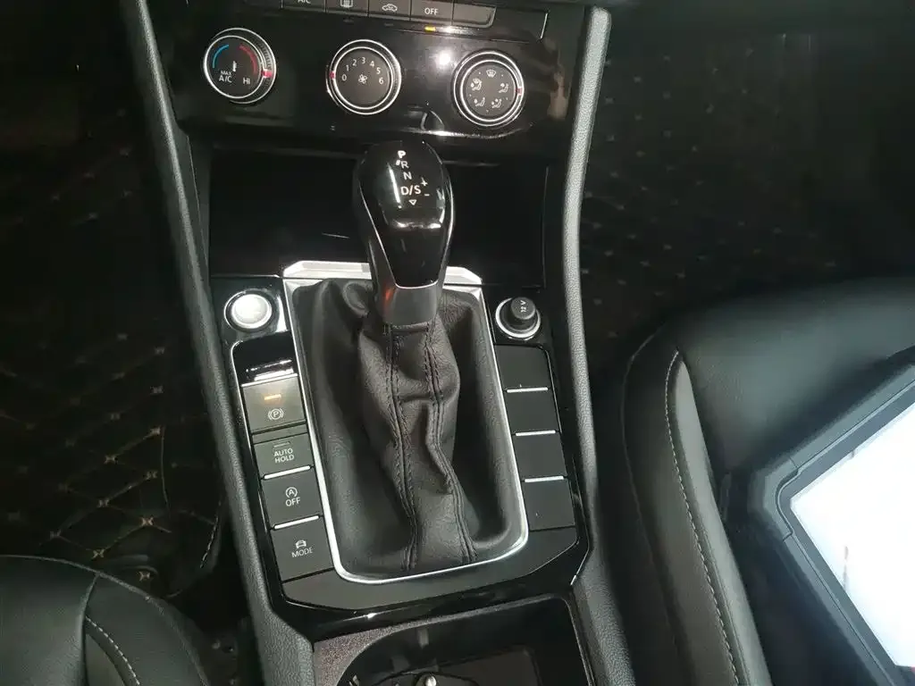 Volkswagen Sagitar 2021 из CN, фото 6
