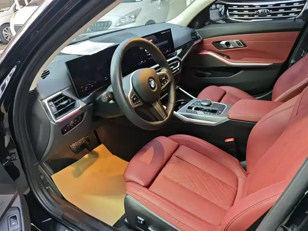 BMW 3 Series 2023 из CN, фото 4