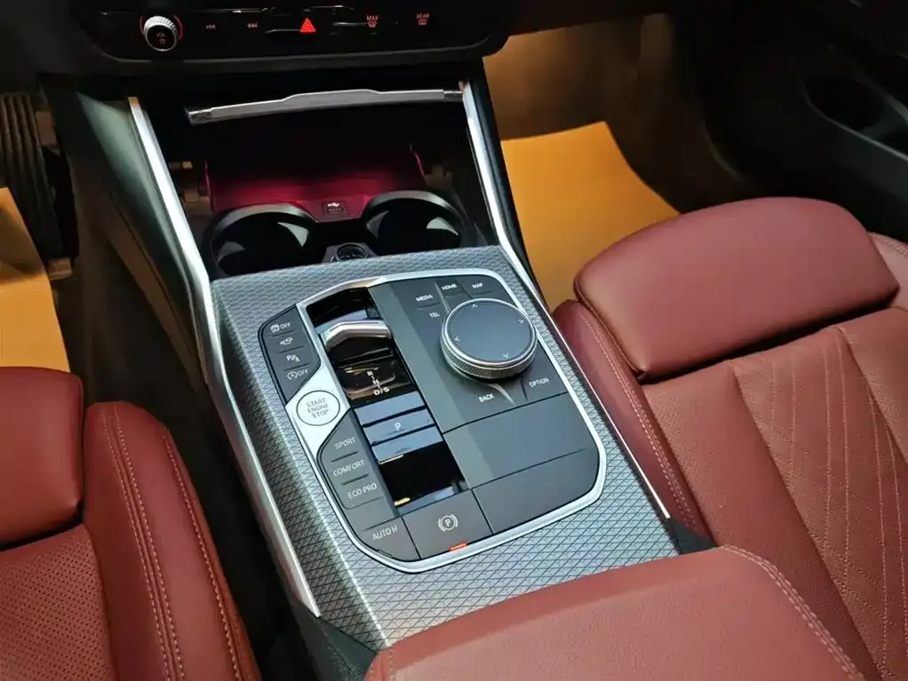 BMW 3 Series 2023 из CN, фото 8