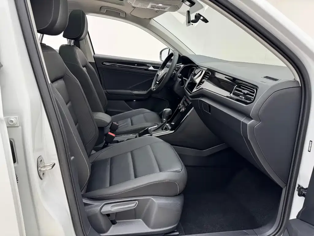 Volkswagen T-Roc 2022 из CN, фото 10