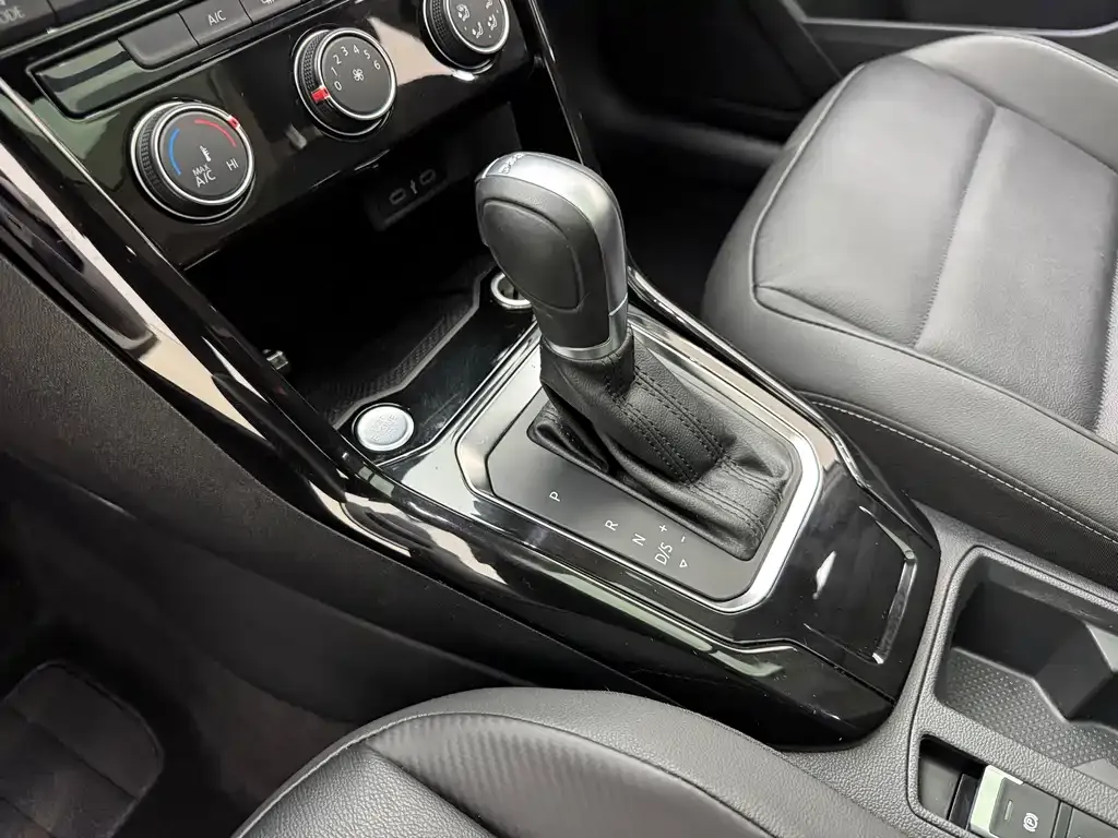 Volkswagen T-Roc 2022 из CN, фото 8