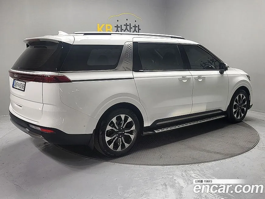 Kia Carnival — фото 2