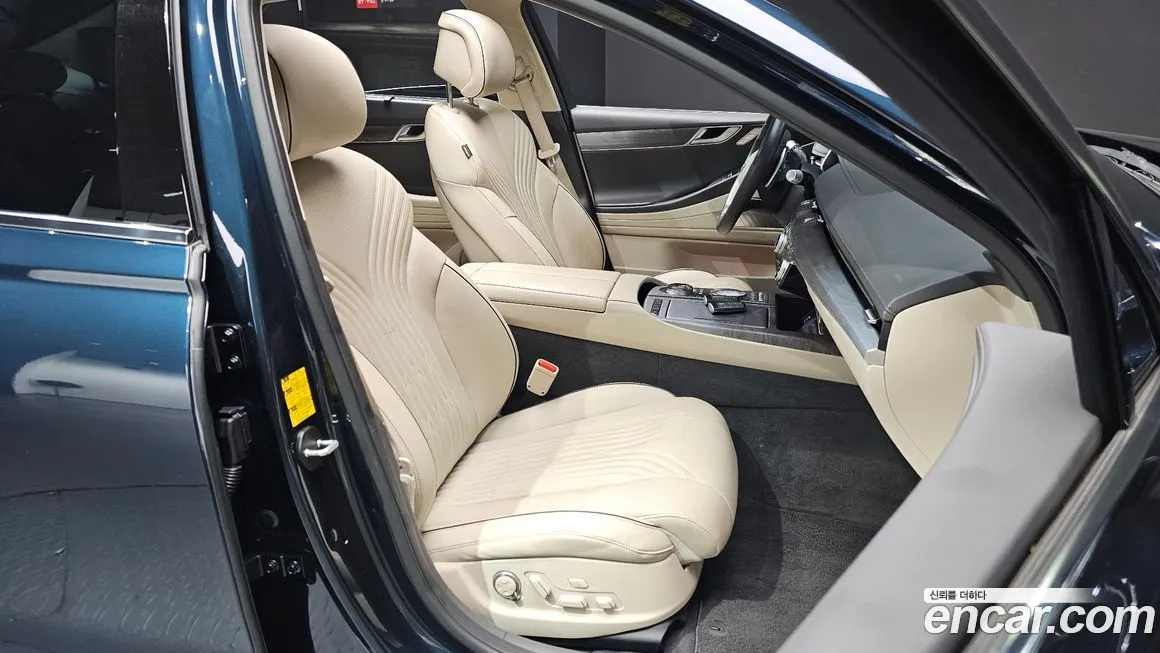 Genesis G80 — фото 10