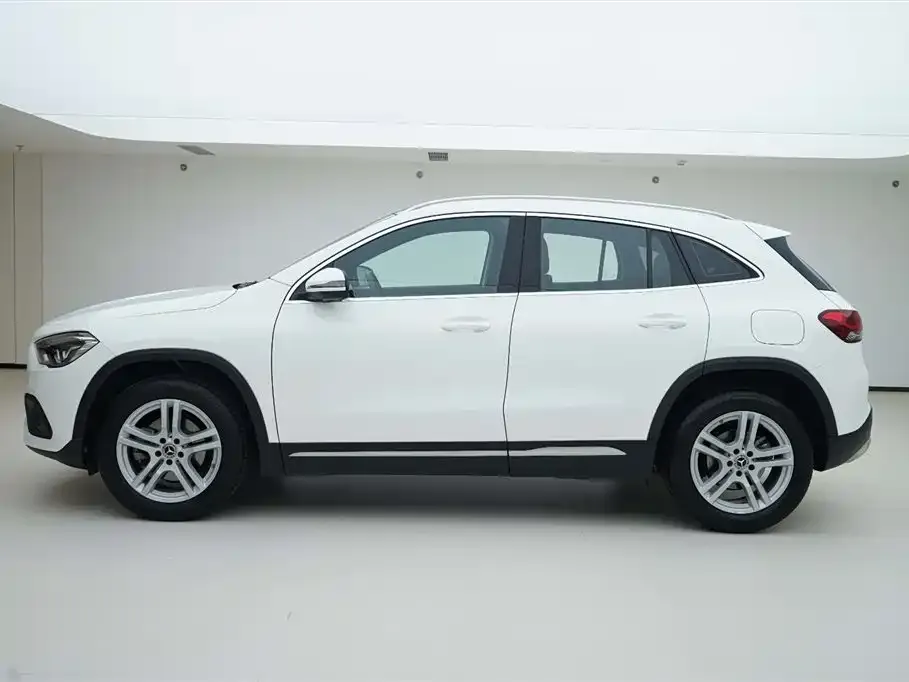 Mercedes-Benz GLA 2023 из CN, фото 3