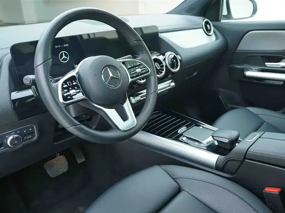 Mercedes-Benz GLA 2023 из CN, фото 8