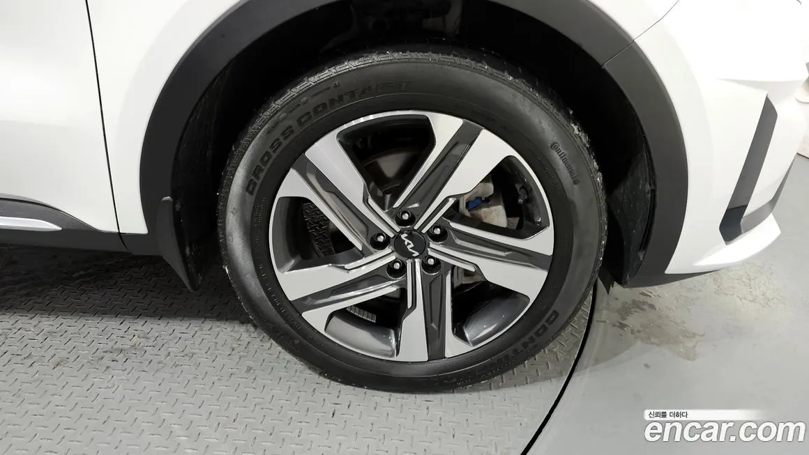 Kia Sorento — фото 5