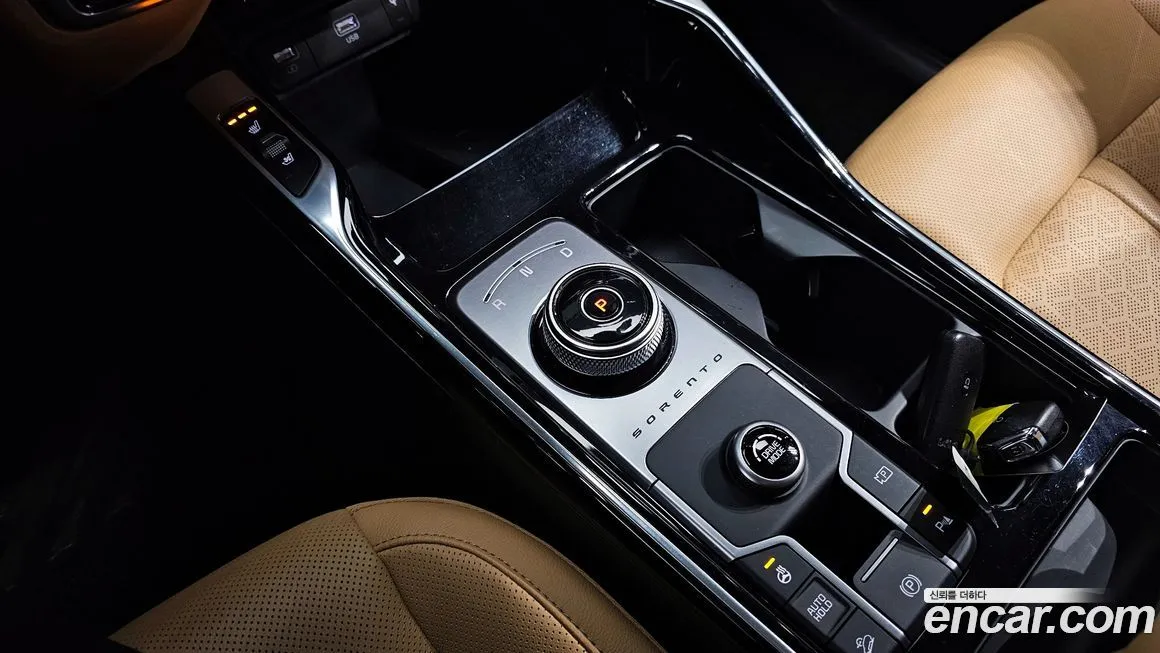 Kia Sorento — фото 9