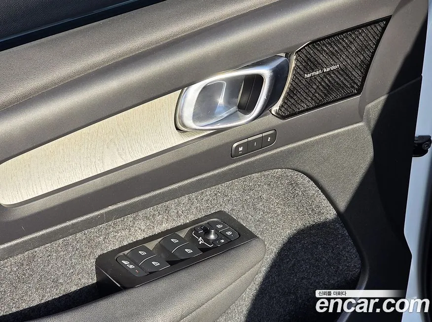 Volvo XC40 2022 из KR, фото 10