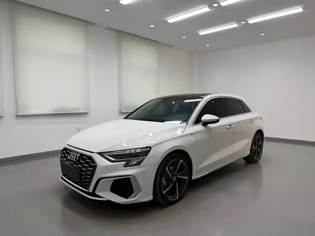 Audi A3 2021 из CN, фото 1