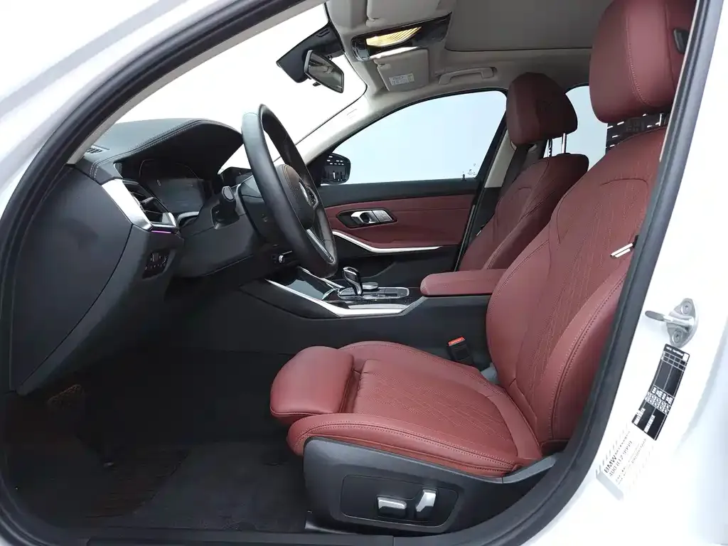 BMW 3 Series 2022 из CN, фото 8