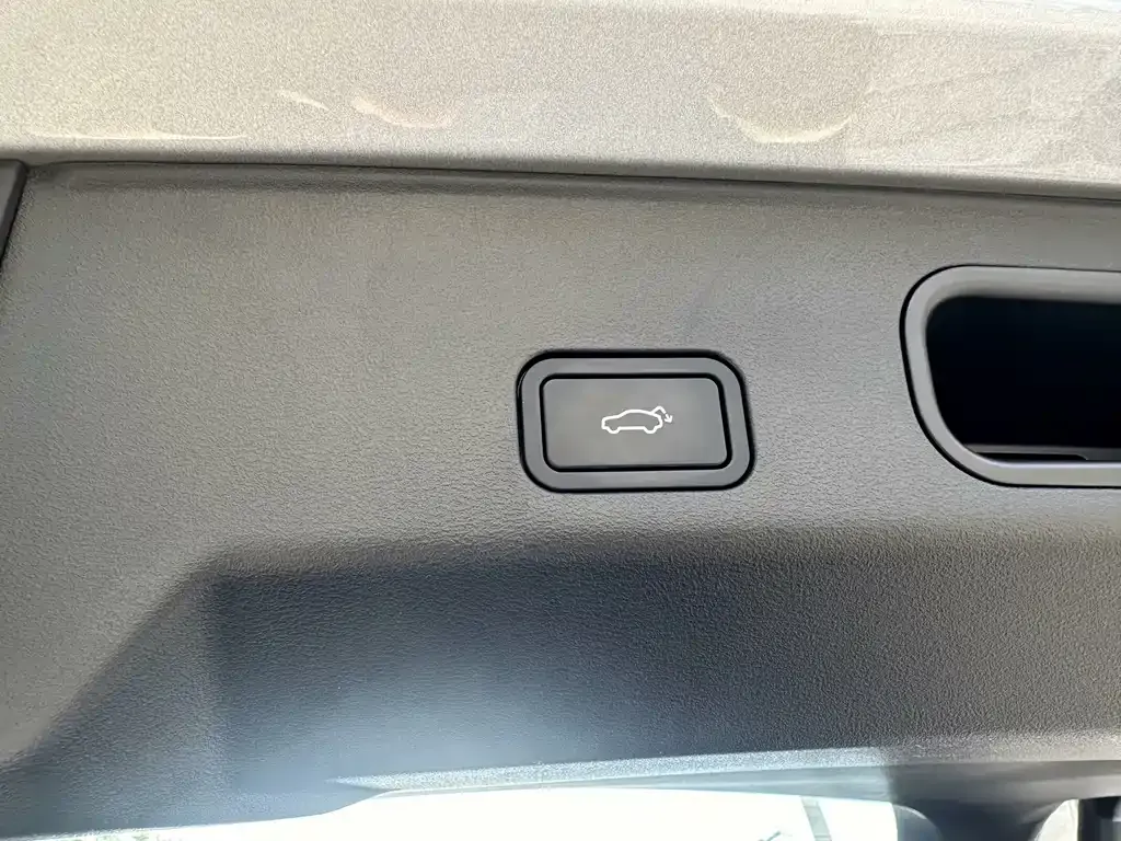 Geely Boyue L 2023 из CN, фото 9