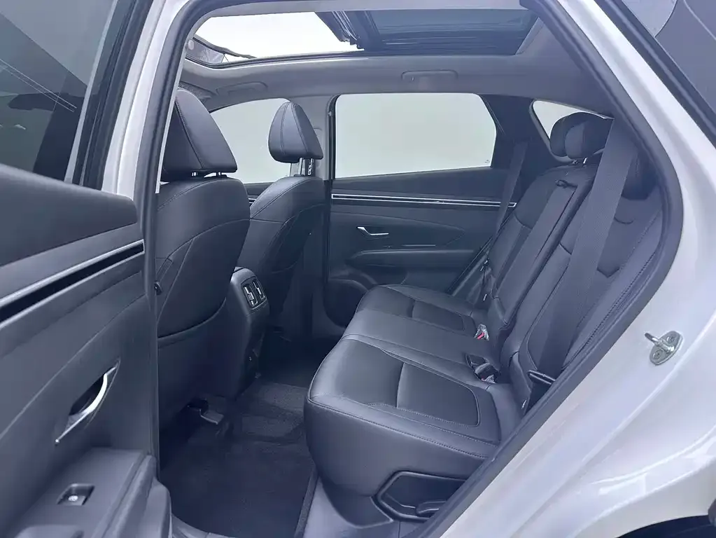 Hyundai Tucson 2022 из CN, фото 10