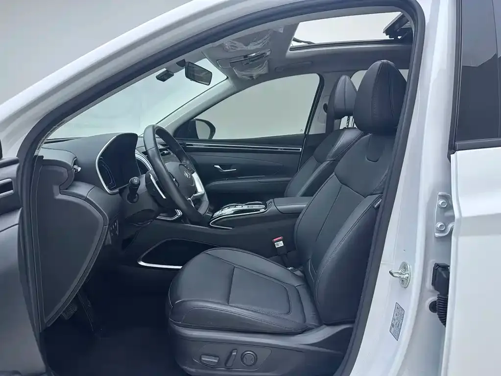 Hyundai Tucson 2022 из CN, фото 9